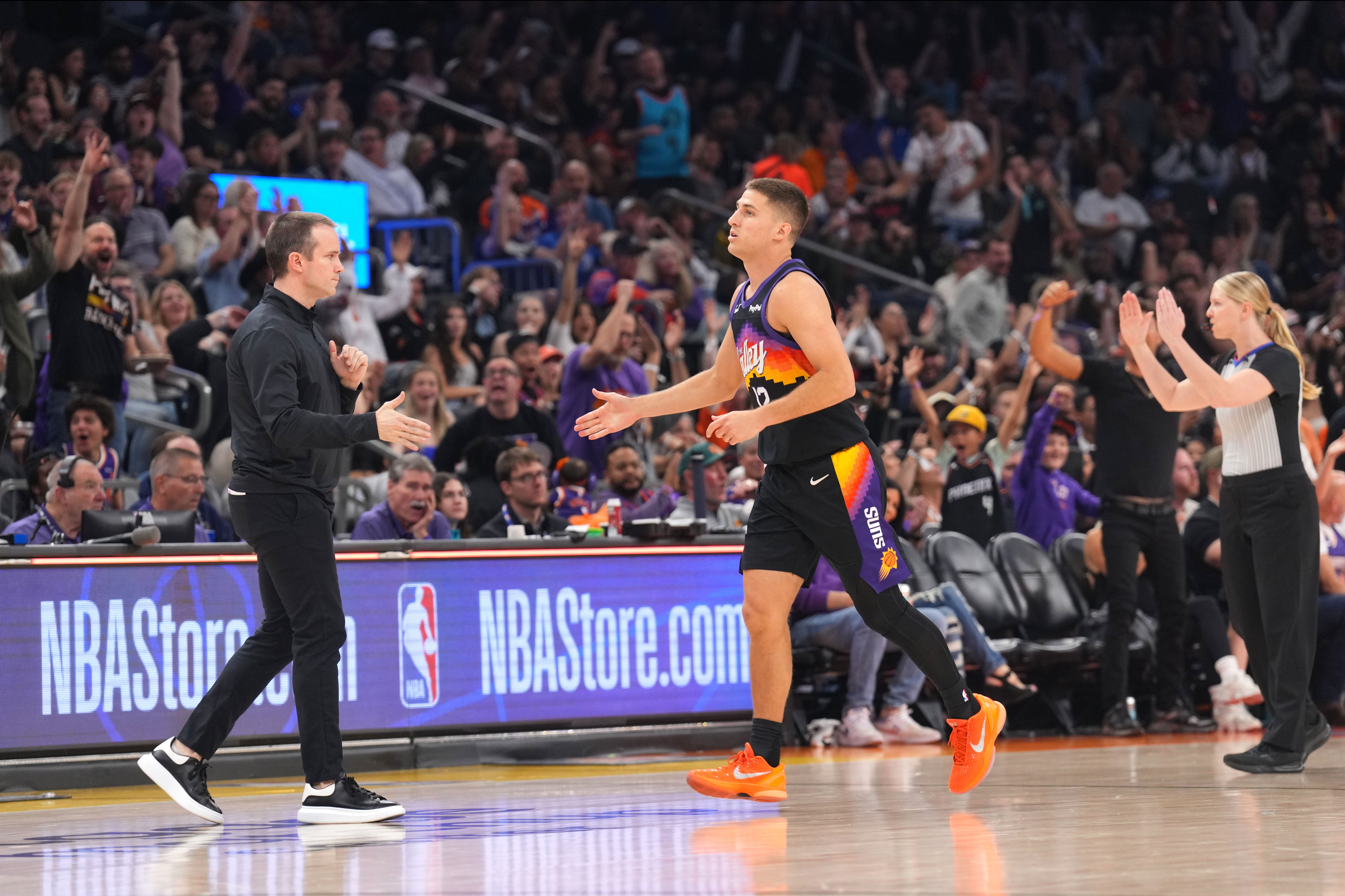 Baccara Gaming-奥特谈先发安排：考虑到了狄龙的作用 我们很认可吉莱斯皮的表现